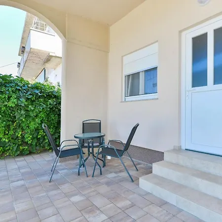 Apartamento Duje 2 *